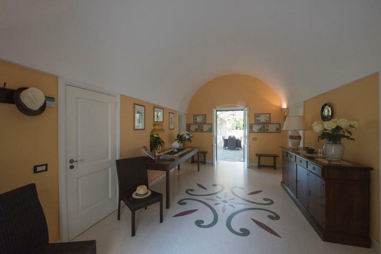 Parco Degli Aranci Bed & Breakfast
